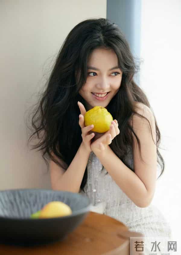 赵今麦 吊带短裙