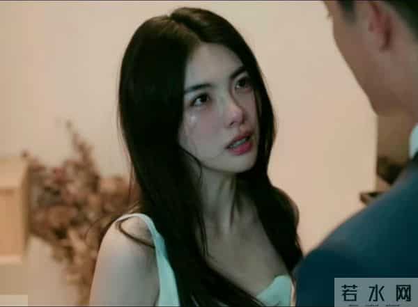 赵露思爆剧红利：穿高定跳热舞，宣布加入新公司，对着粉丝嗷嗷哭