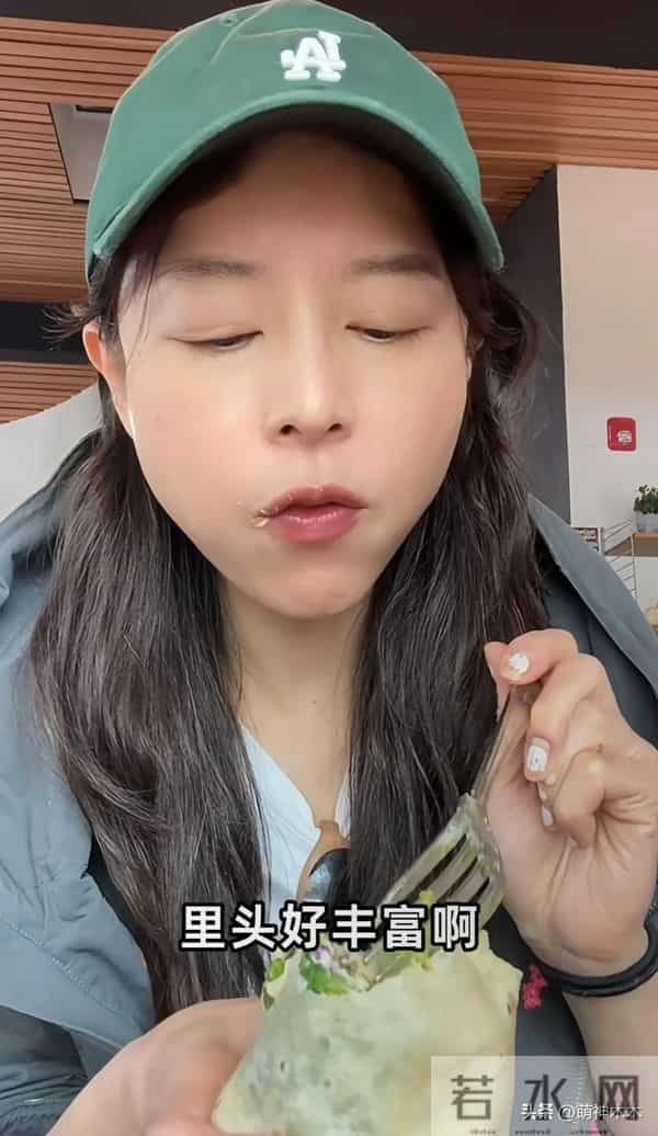 45岁张静初状态好真实!长期吃素气色差,生图毛孔粗大皱纹明显