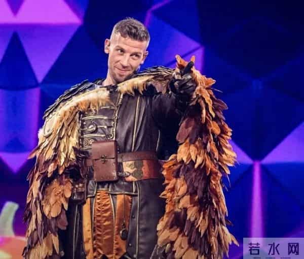 还有这才艺？热刺旧将阿尔德韦雷尔德参加蒙面歌手，观众大呼意外