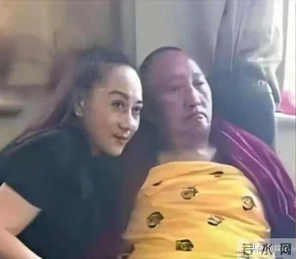 利智现在这模样 真是让人大跌眼镜 整个人没有状态 像个被晒干的枣核