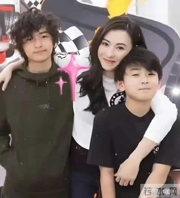 宁静的“直觉”真没错！现在才发现，原来张柏芝的面相早就变了