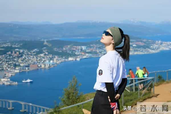 《花少》挪威穿搭合集,来看看明星们秋冬出游穿搭