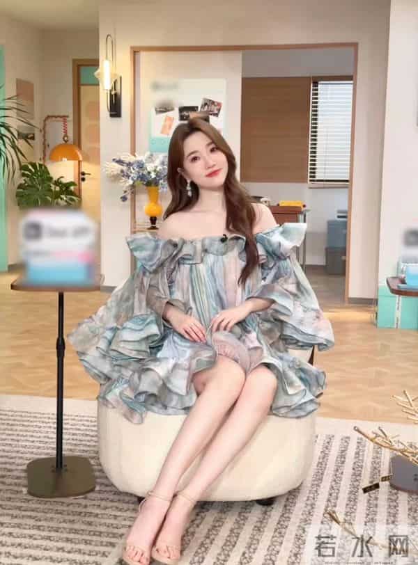 张纯烨，优雅大气女主持～