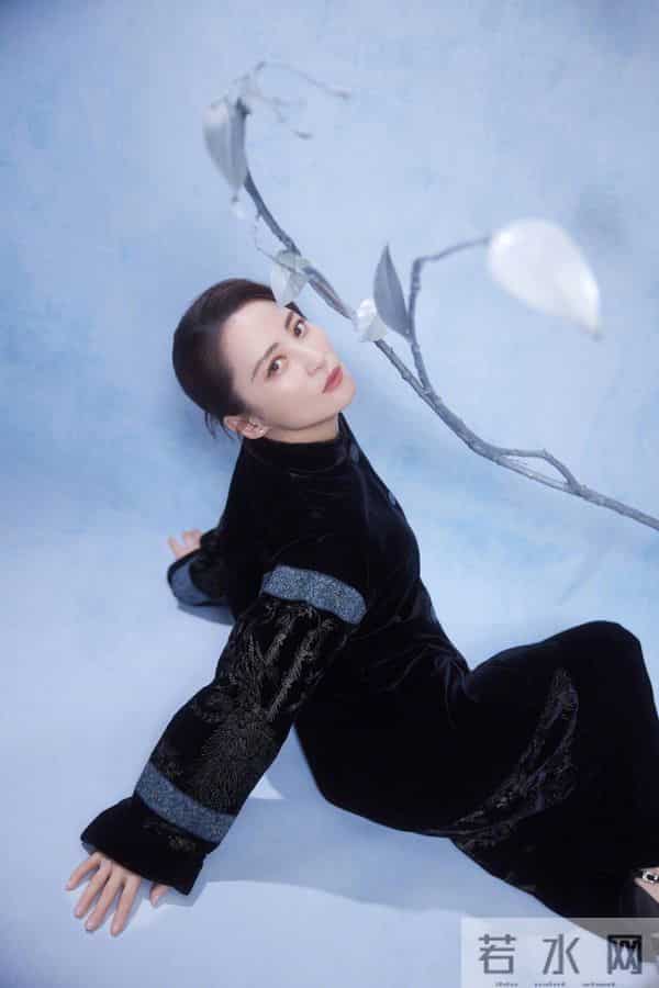 女明星,蒋勤勤素颜近照 皮肤好细腻