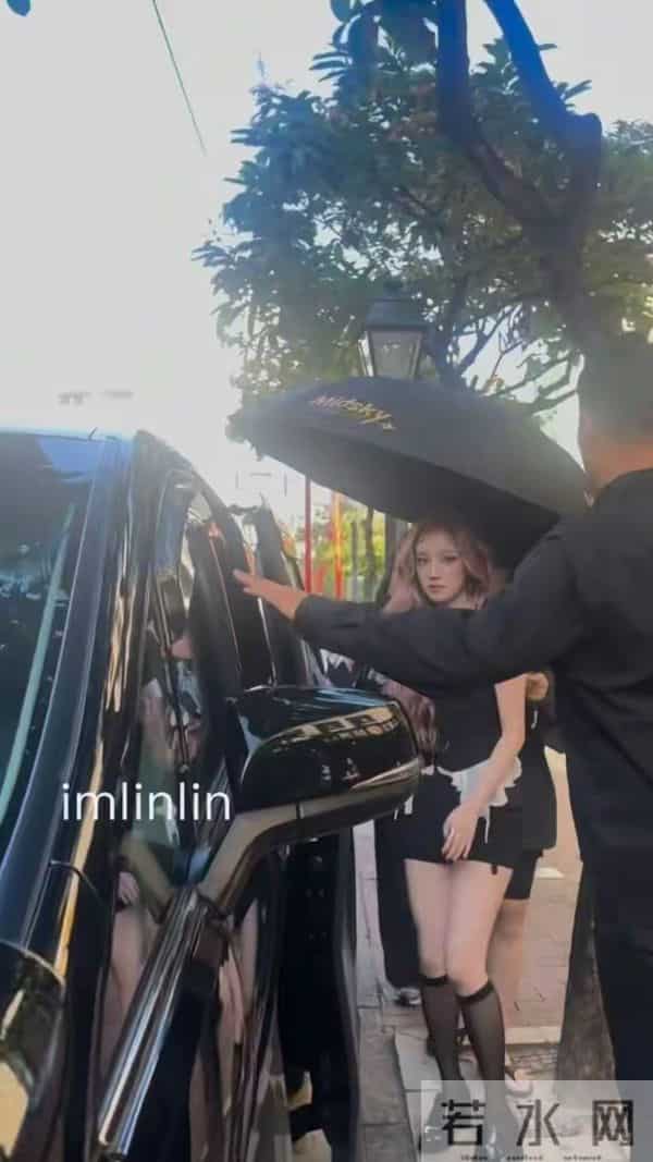 宋雨琦澳门街头被偶遇,本人又高又瘦近照非常漂亮,穿搭也很好看