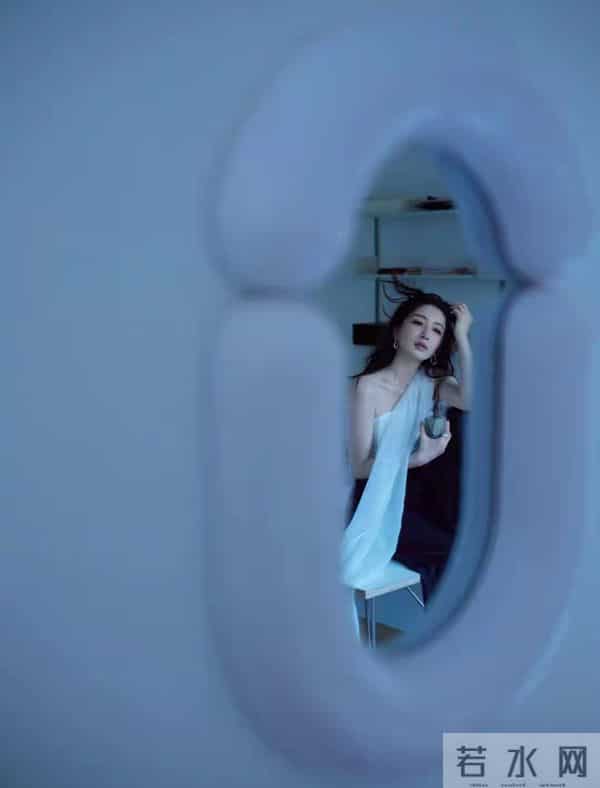 江疏影魅惑写真，太诱人了