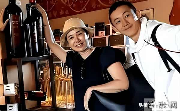 59岁蒋雯丽现状让人心酸，定居英国，又瘦又老：一代女神也落寞了