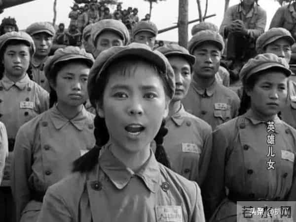 “王芳”刘尚娴：因参演《英雄儿女》爆红，如今83岁的她生活幸福