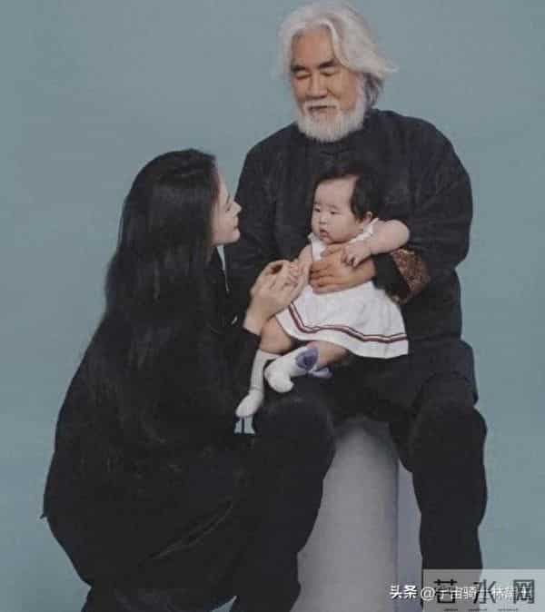 被指控涉嫌职务侵占百万才1天，张纪中被扒得精光，张艺谋说得对