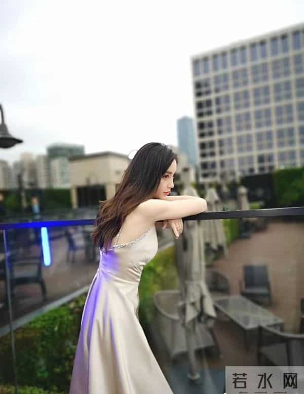 angelababy直播素颜状态