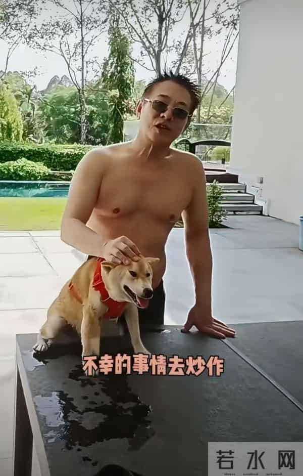 网传李连杰移植了已故少林武僧秋风的心脏！李连杰被逼脱衣自证