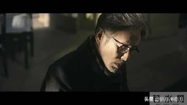 被背刺的陈道明,真是极品吗?儒雅人设深入人心,实则绯闻一大堆