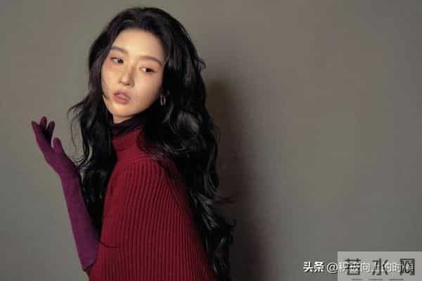 紧身厚袜|王玉雯