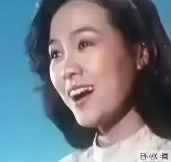 被老外骗婚“玩腻”后回国,早已不是中国籍的郑绪岚,如今怎样了