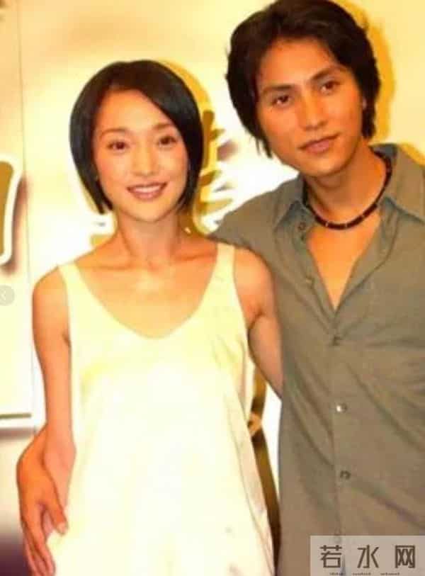 花无百日红!51岁头发花白的周迅,如今的“下场”怪不了别人