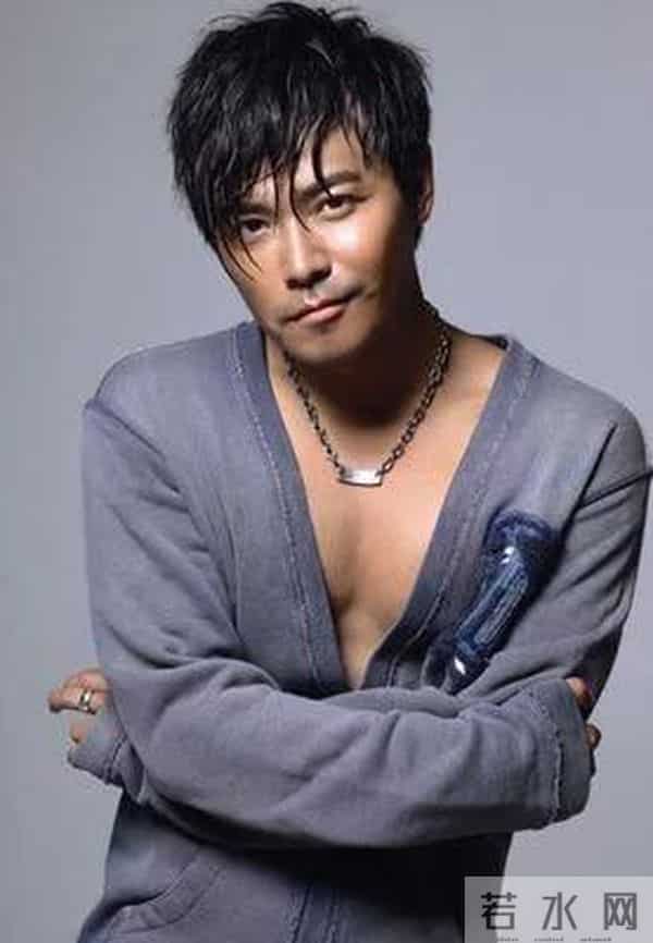 陈思诚给天下男人上了一课:47岁可以花心可以贪心,但千万要收心