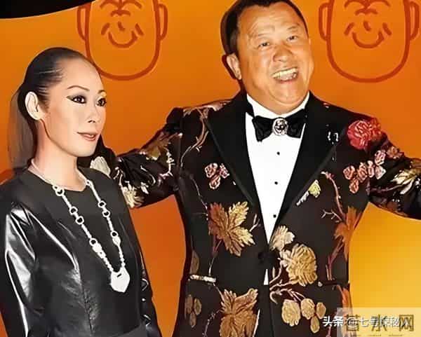 曾经的“乐坛天后”，被曝翻垃圾桶，曾力压王菲的她怎么活成这样