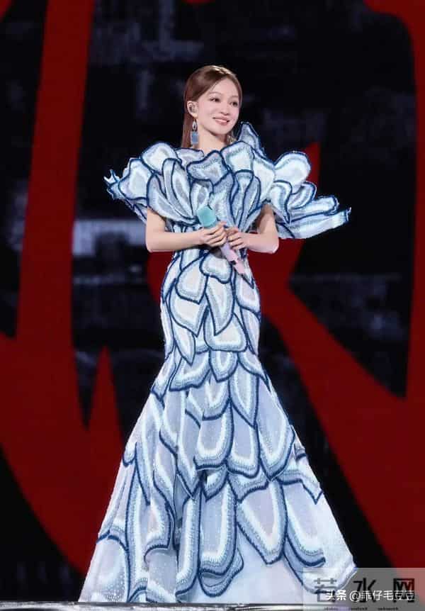 张韶涵的服装造型师绝对对她是真爱，简直太美了！