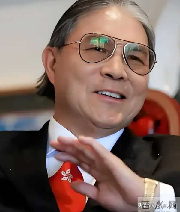 郭晶晶也没想到,79岁公公霍震霆再破天花板,让整个豪门圈沉默了