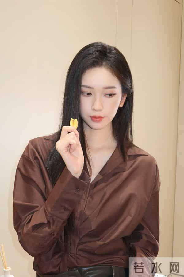 刘令姿——居家写真集欣赏