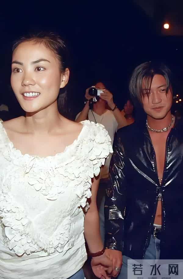 离婚14年，张柏芝一段视频撕下谢霆锋的"体面"，原来一切早有预兆