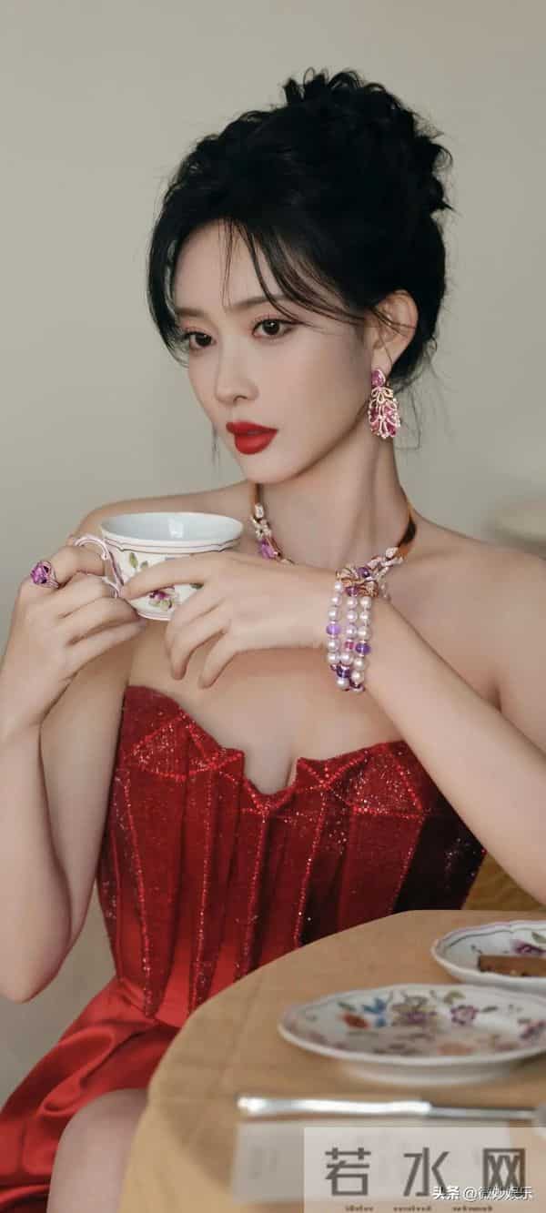 黑裙·红唇·冰淇淋|孟子义,高清壁纸大放送