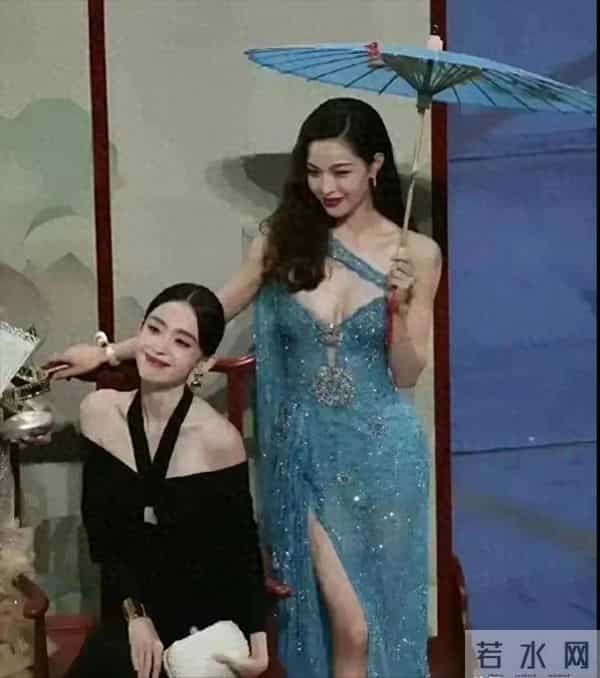 衣服都快走光了， 钟楚曦还能这么淡定啊？真是太厉害了