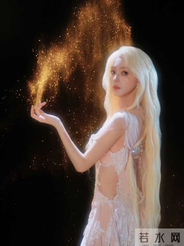 陈瑶金发造型:坠入幻梦的精灵系美学