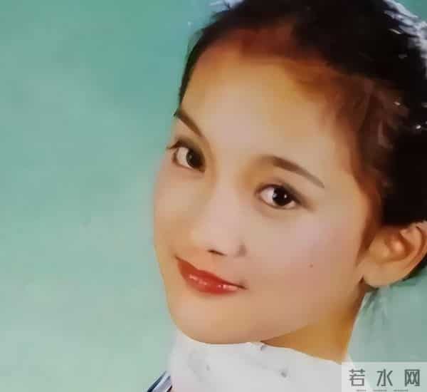 花无百日红!51岁头发花白的周迅,如今的“下场”怪不了别人