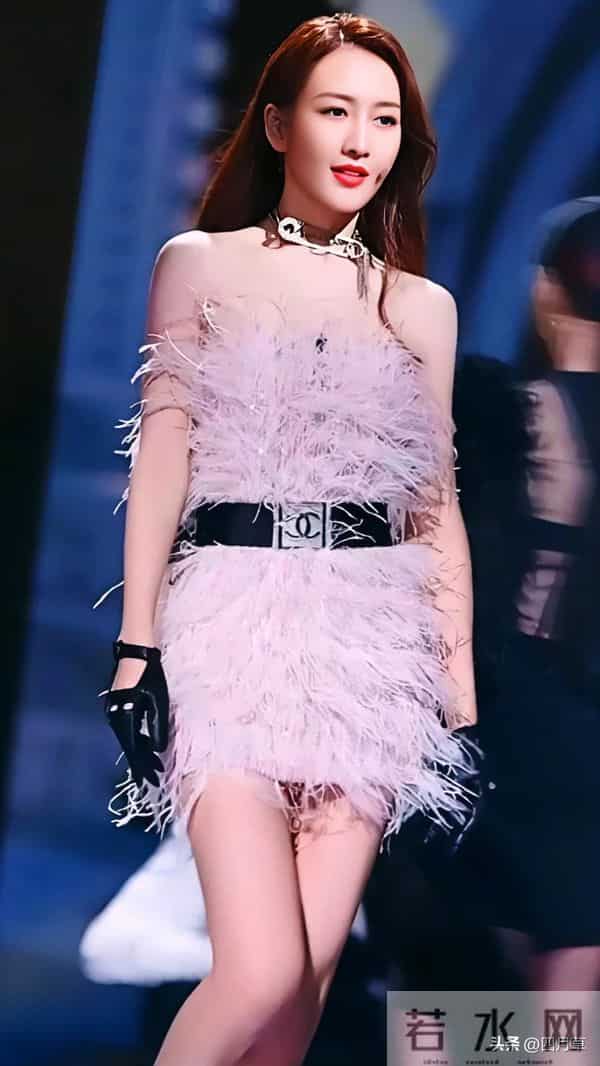 王鸥"清纯可人美丽动人 "女神范十足 "最美女明星 "