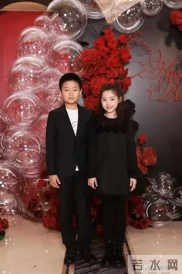 佟大为儿子与董璇女儿同框照曝光!网友:这难道是所谓的青梅竹马