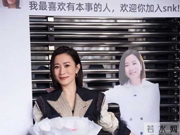 同居四年后分手，佘诗曼再一次押对宝，他却只能演烂片养四娃