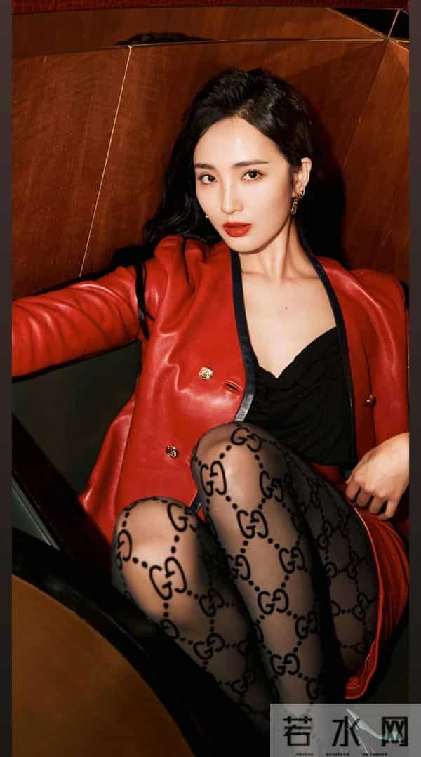 王紫璇这无处安放的大长腿