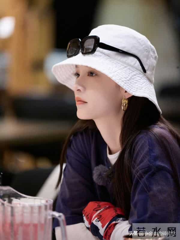 《花少》挪威穿搭合集,来看看明星们秋冬出游穿搭