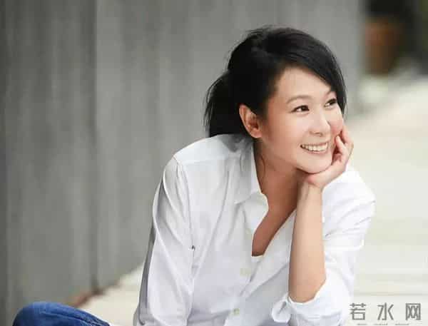 10年与3个男人纠缠，后嫁小十岁富豪，如今的刘若英活成了这样