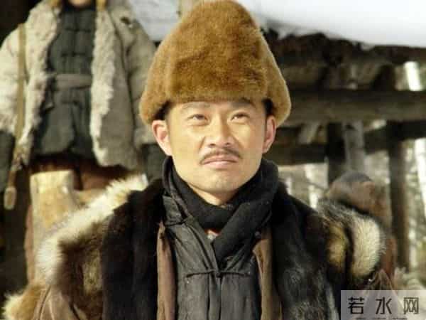 戏红人不红，娶“丑女”为妻还恩爱24年，有种“人生赢家”叫任帅