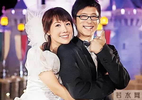 她曾是富家女,破产后选美出道,苦熬多年成主角,爱情事业双得意