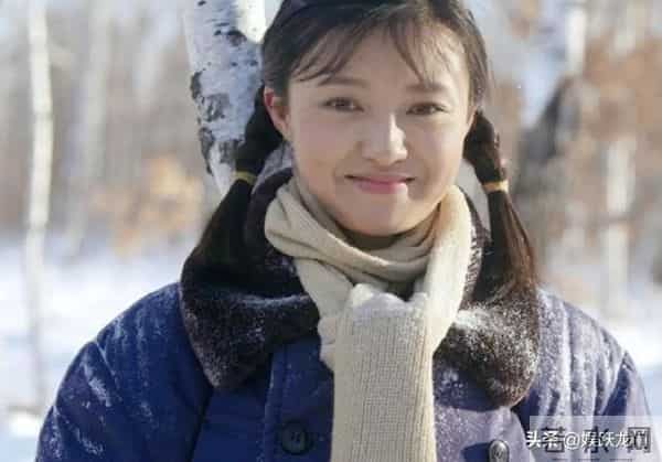 赵宝刚把她“当宝”,孙红雷对她“关爱有加”,48岁她真让人羡慕