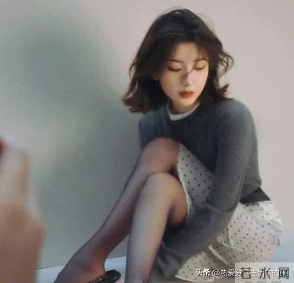 超薄黑丝|毛晓彤