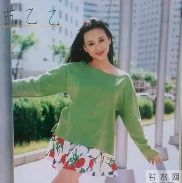 她美过刘晓庆,却选择下嫁给穷小伙,婚后毁容成面瘫,如今怎样了