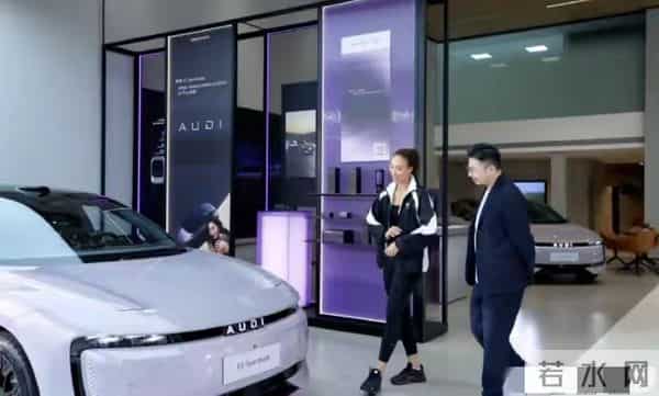 郑钦文上海奥迪店被偶遇 休闲装配高马尾，好美好飒