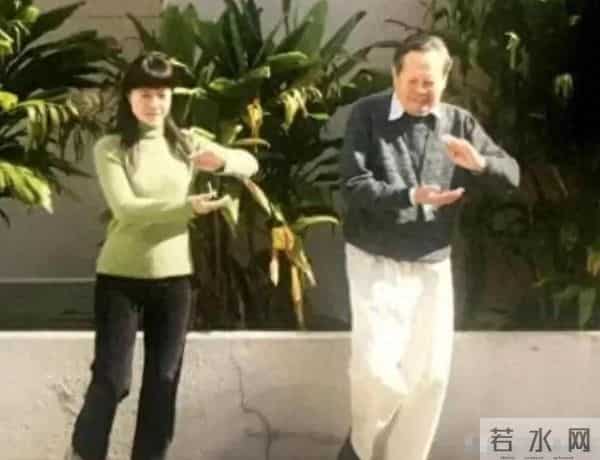 杨振宁长子早已去世!看到49岁翁帆的"处境",难怪杨振宁为她铺路