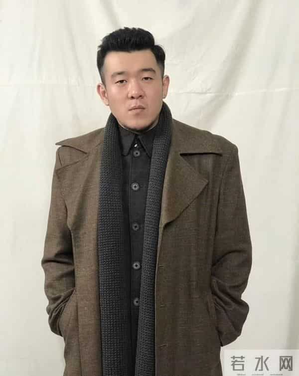 秦卫东：看脸一米六实际有一米九二，喝酒喝到脱相