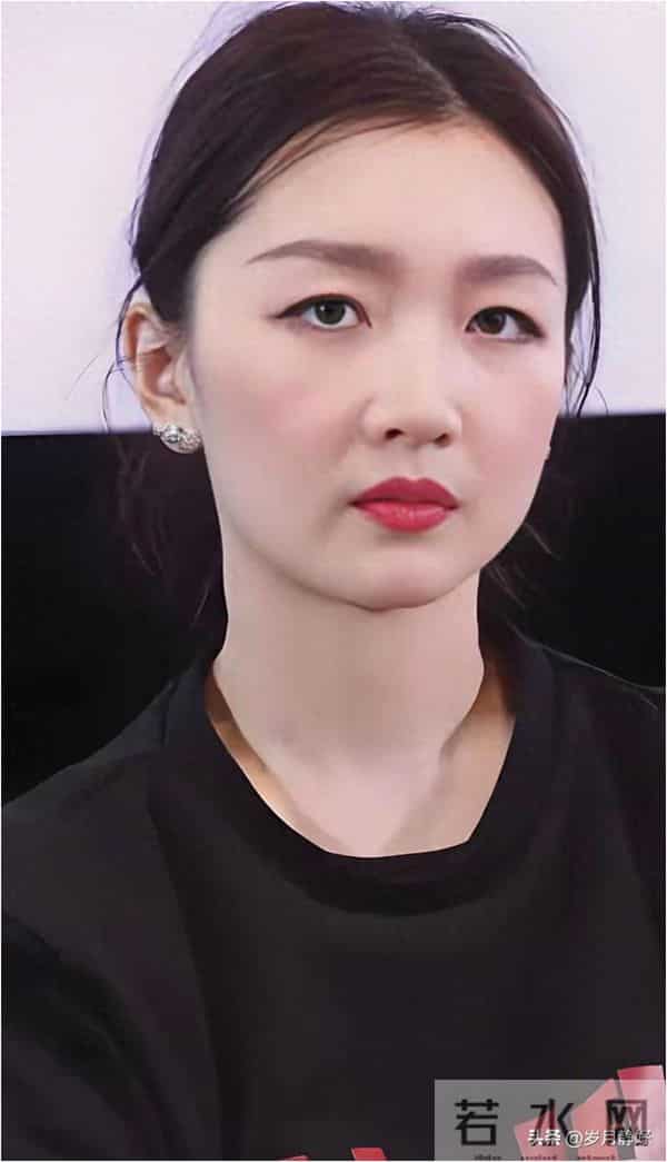 老天呐，周冬雨这素颜，我哑口无言，差点没认出来