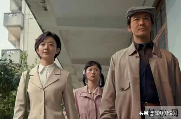 离婚4年，冯绍峰因颜值回春登上热搜，赵丽颖后悔了没？