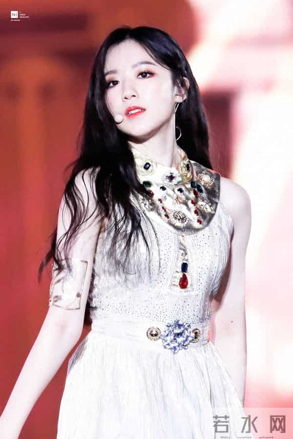 颜值实力双在线却不火?叶舒华成内娱“意难平”