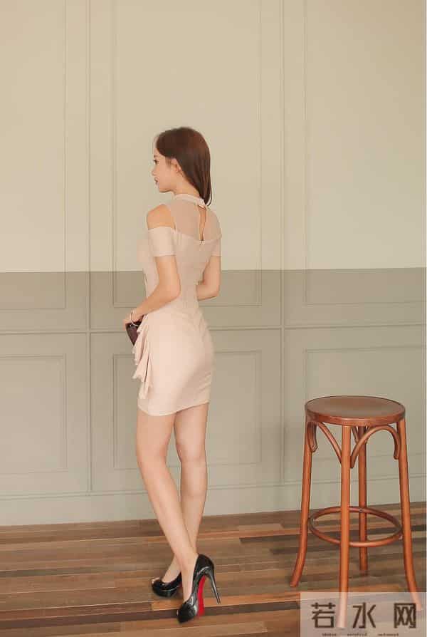 孙允珠 粉纱晚樱韵律中袖连衣裙