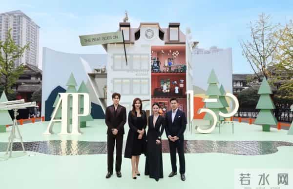 时隔一年,赵露思六套高定惊艳回归丨Trend of the week