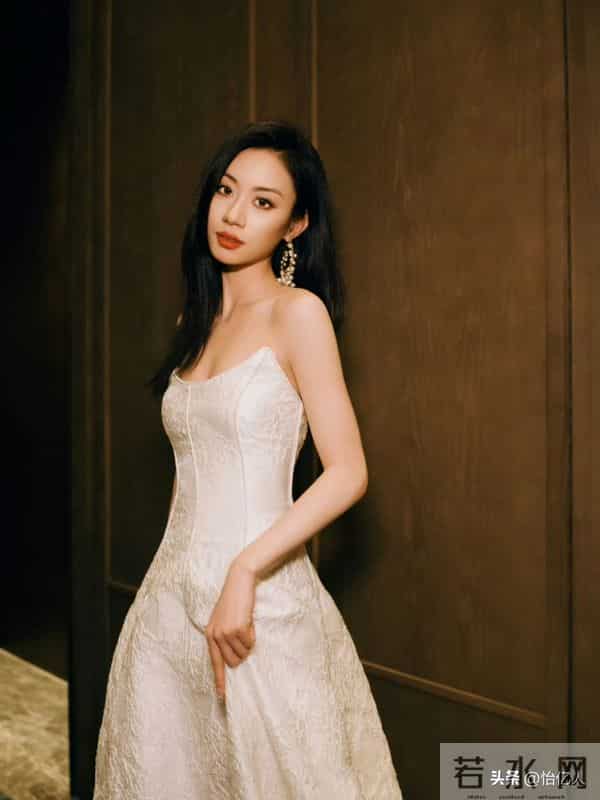 伍珂玥——美图写真欣赏